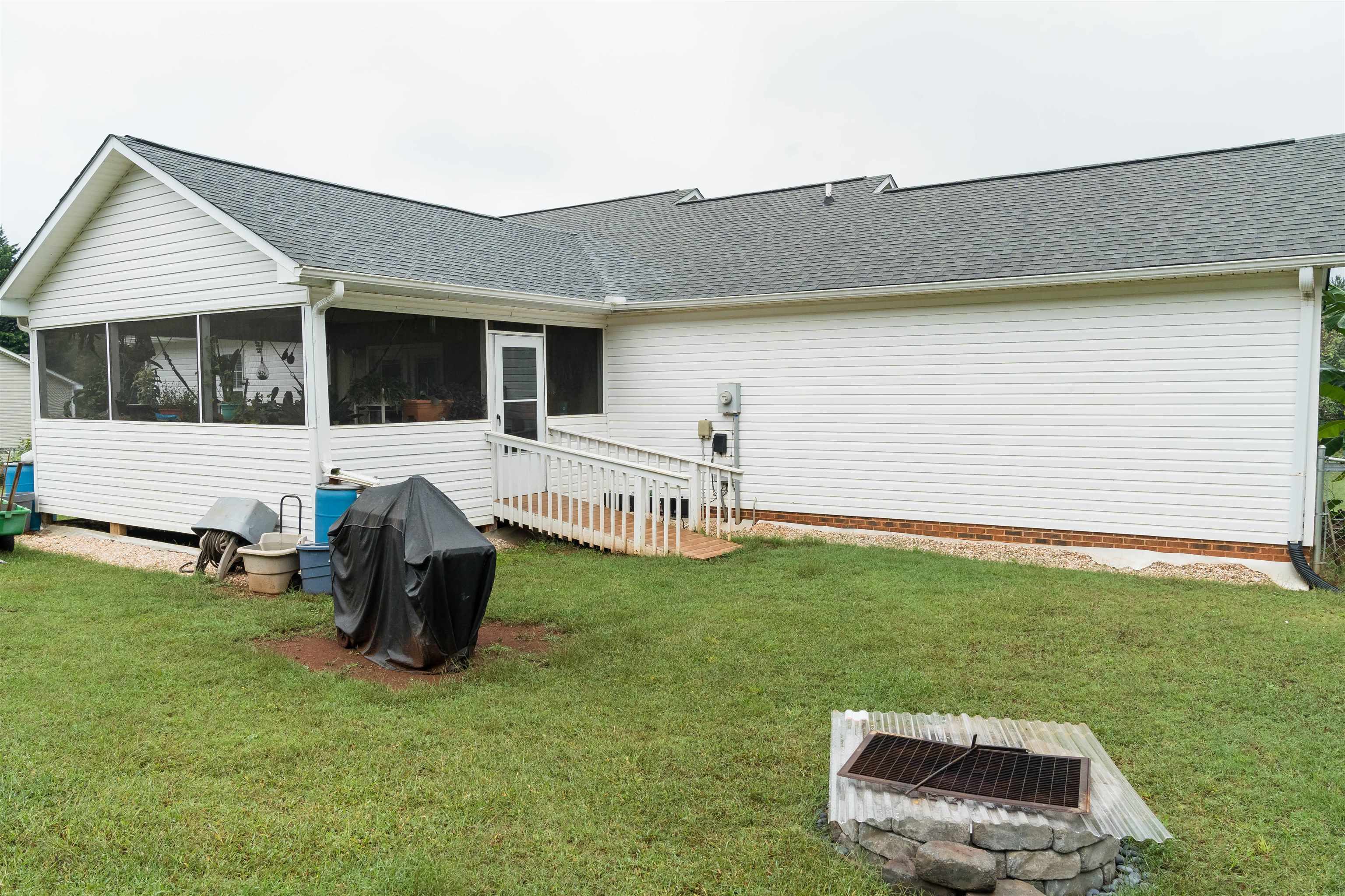 1280 Inman Road Wellford, SC 29385 - Photo 19 of 21