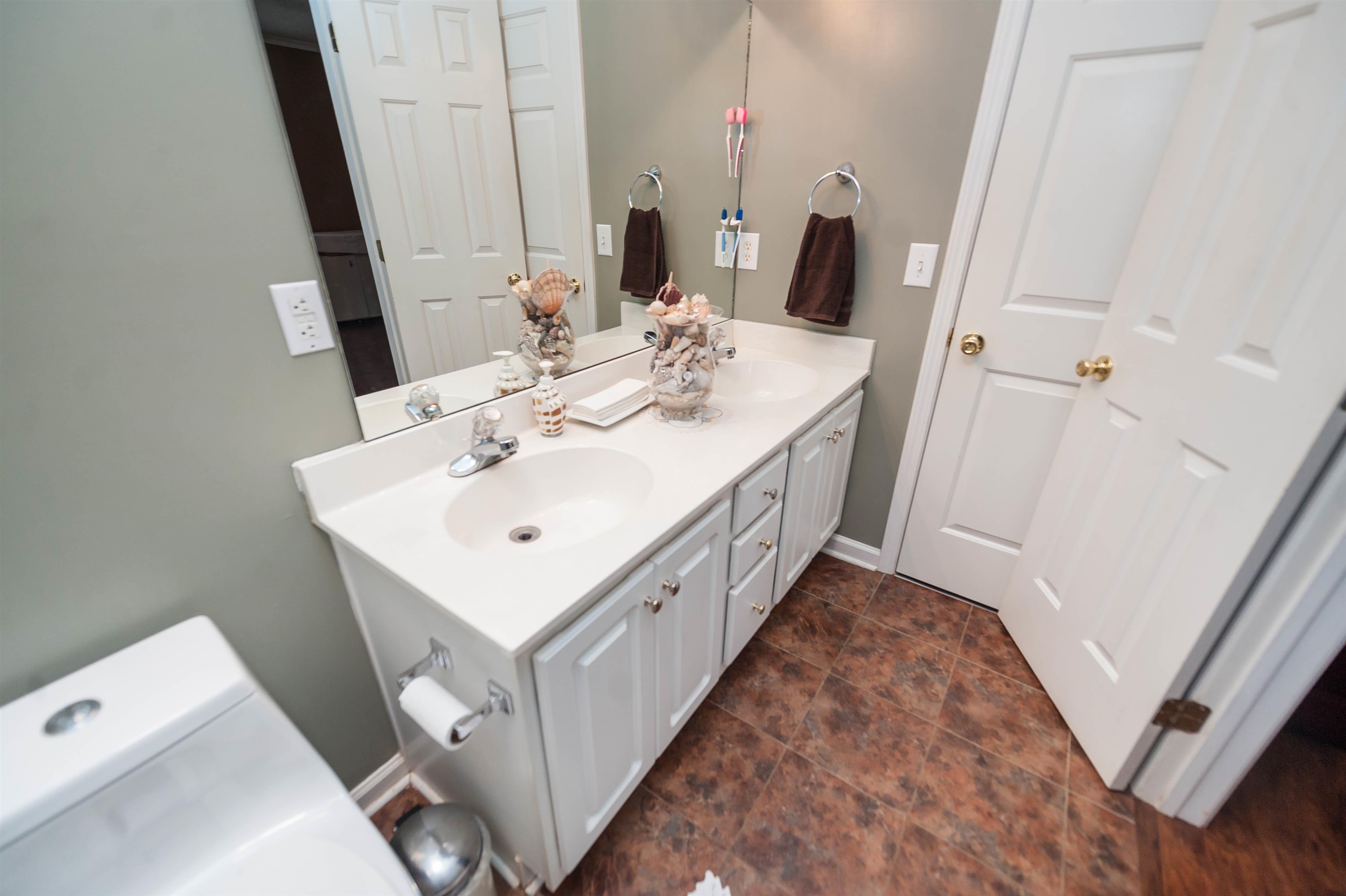 1280 Inman Road Wellford, SC 29385 - Photo 8 of 21