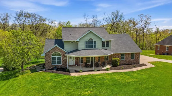 $520,000 | 71 Ford Drive, East Dubuque, IL 61025