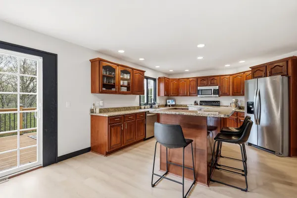 $520,000 | 71 Ford Drive, East Dubuque, IL 61025