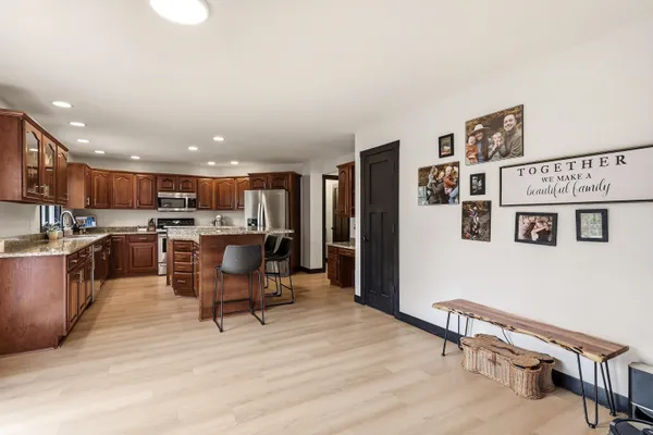 $520,000 | 71 Ford Drive, East Dubuque, IL 61025