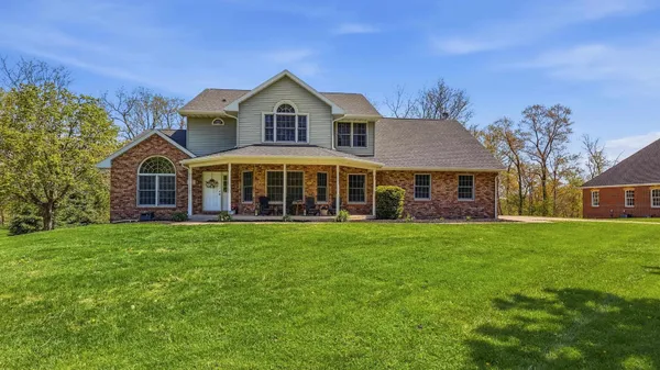 $520,000 | 71 Ford Drive, East Dubuque, IL 61025