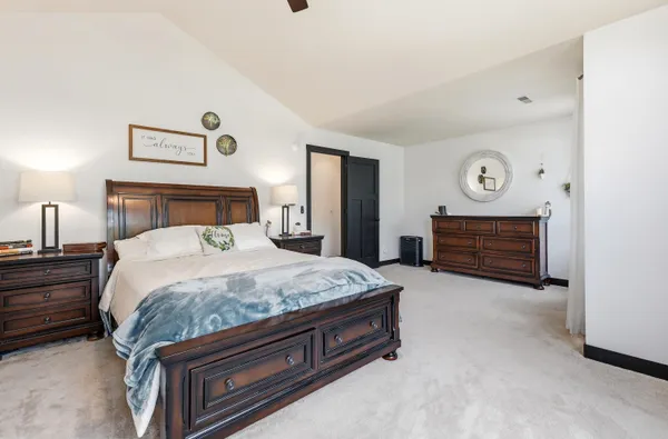 $520,000 | 71 Ford Drive, East Dubuque, IL 61025