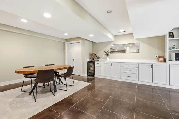 $520,000 | 71 Ford Drive, East Dubuque, IL 61025