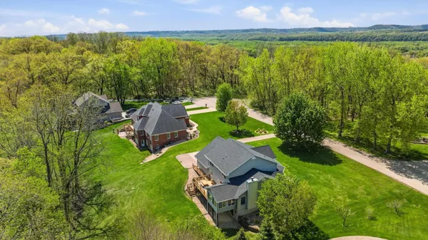 $520,000 | 71 Ford Drive, East Dubuque, IL 61025