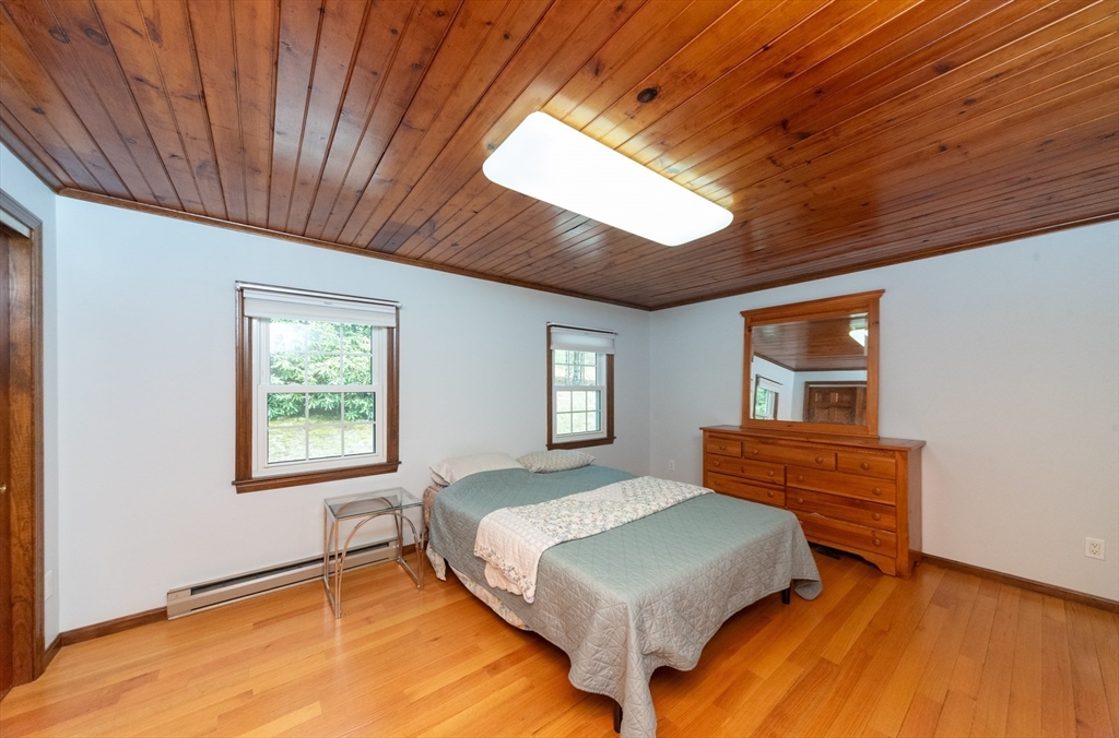 74 Wayside Inn Road Marlborough, MA 01752 - Photo 20 of 34