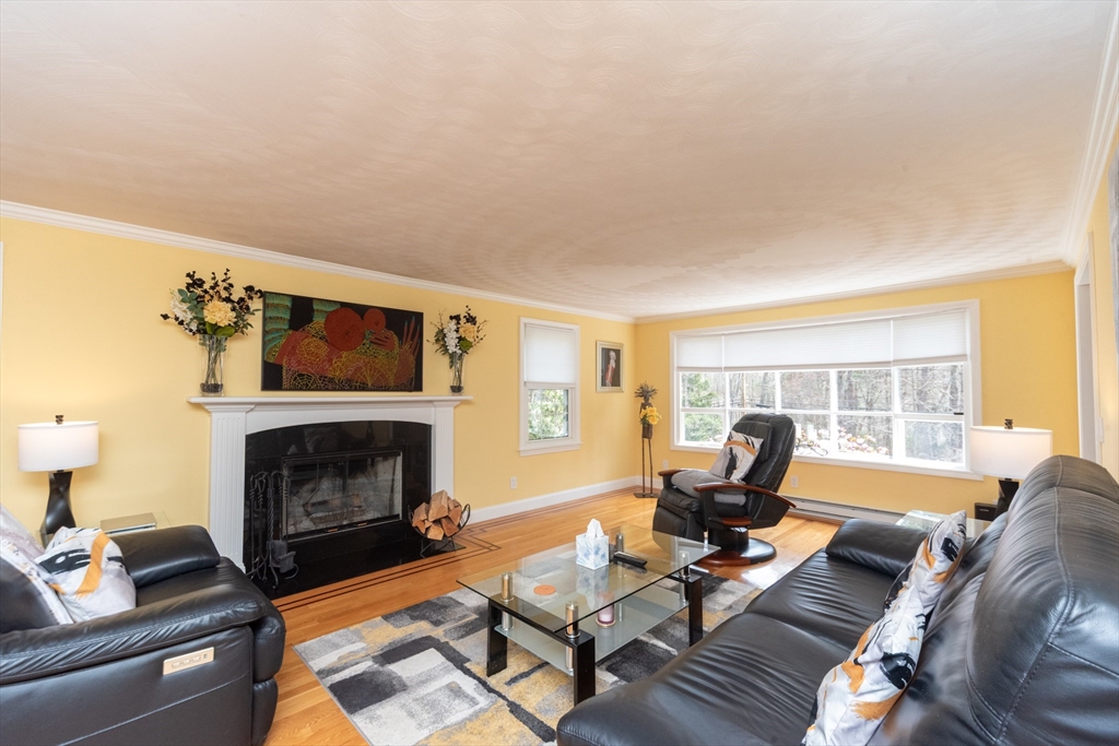 74 Wayside Inn Road Marlborough, MA 01752 - Photo 7 of 34