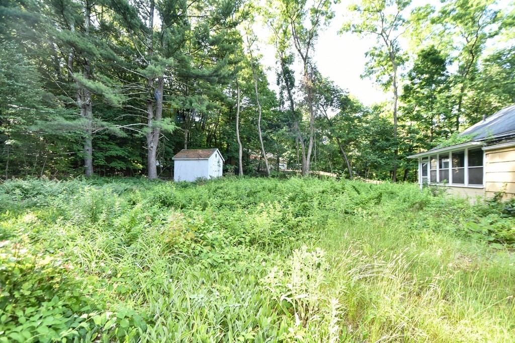 54 Pontoosic Road Westfield, MA 01085 - Photo 4 of 11 Gallery Image 4