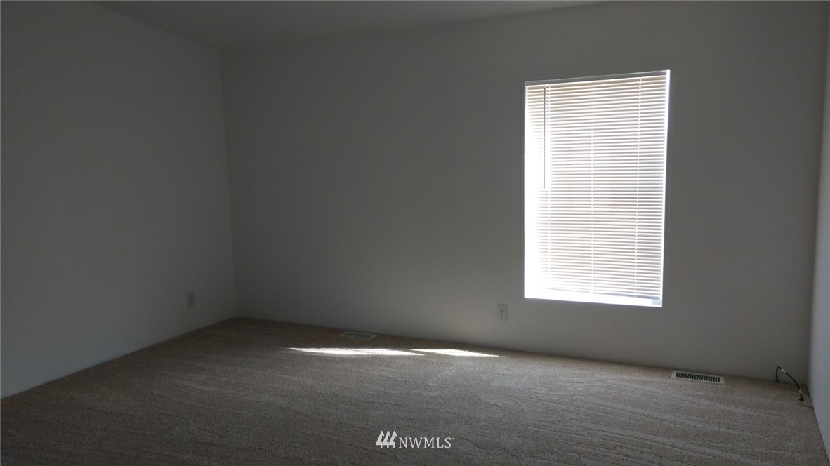 3104 Hunt Road Oak Harbor, WA 98277 - Photo 11 of 25 Gallery Image 11