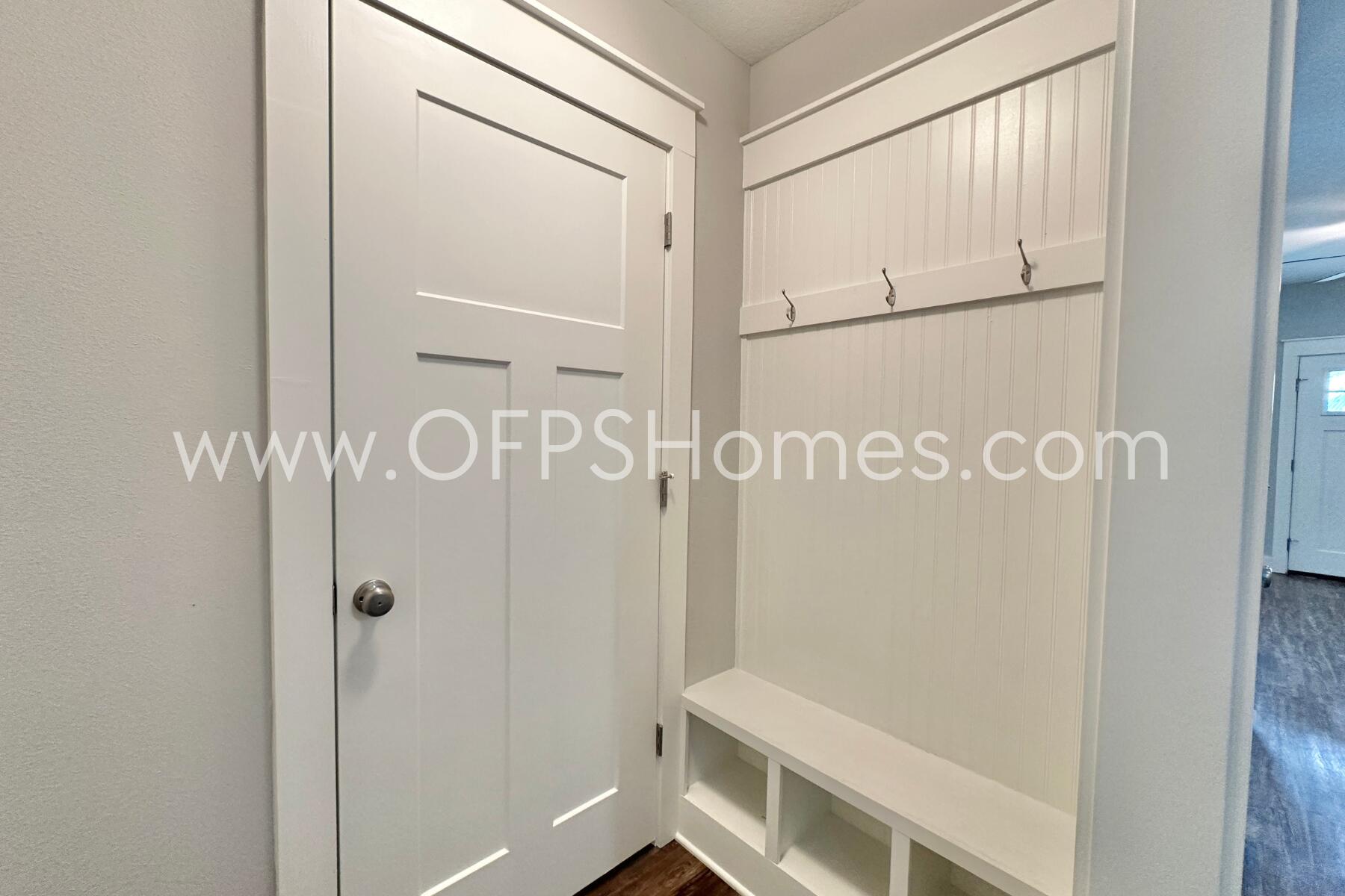 400 Mattie M Kelly Boulevard, Unit 54 Destin, FL 32541 - Photo 14 of 29 a bathroom with a shower