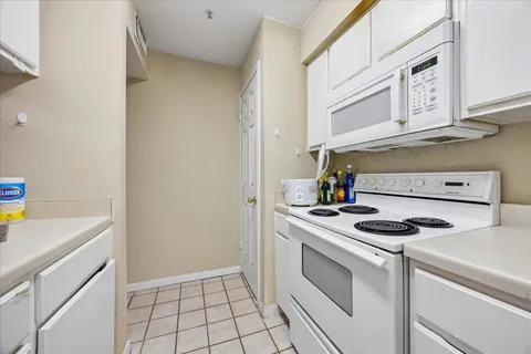 $405,000 | 501 West 26th Street, Unit 306, Austin, TX 78705