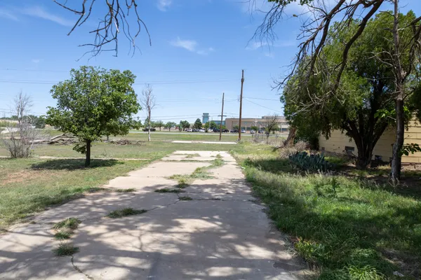 $53,000 | 305 East Quinn Street, Lubbock, TX 79403