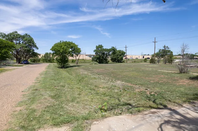 $53,000 | 305 East Quinn Street, Lubbock, TX 79403