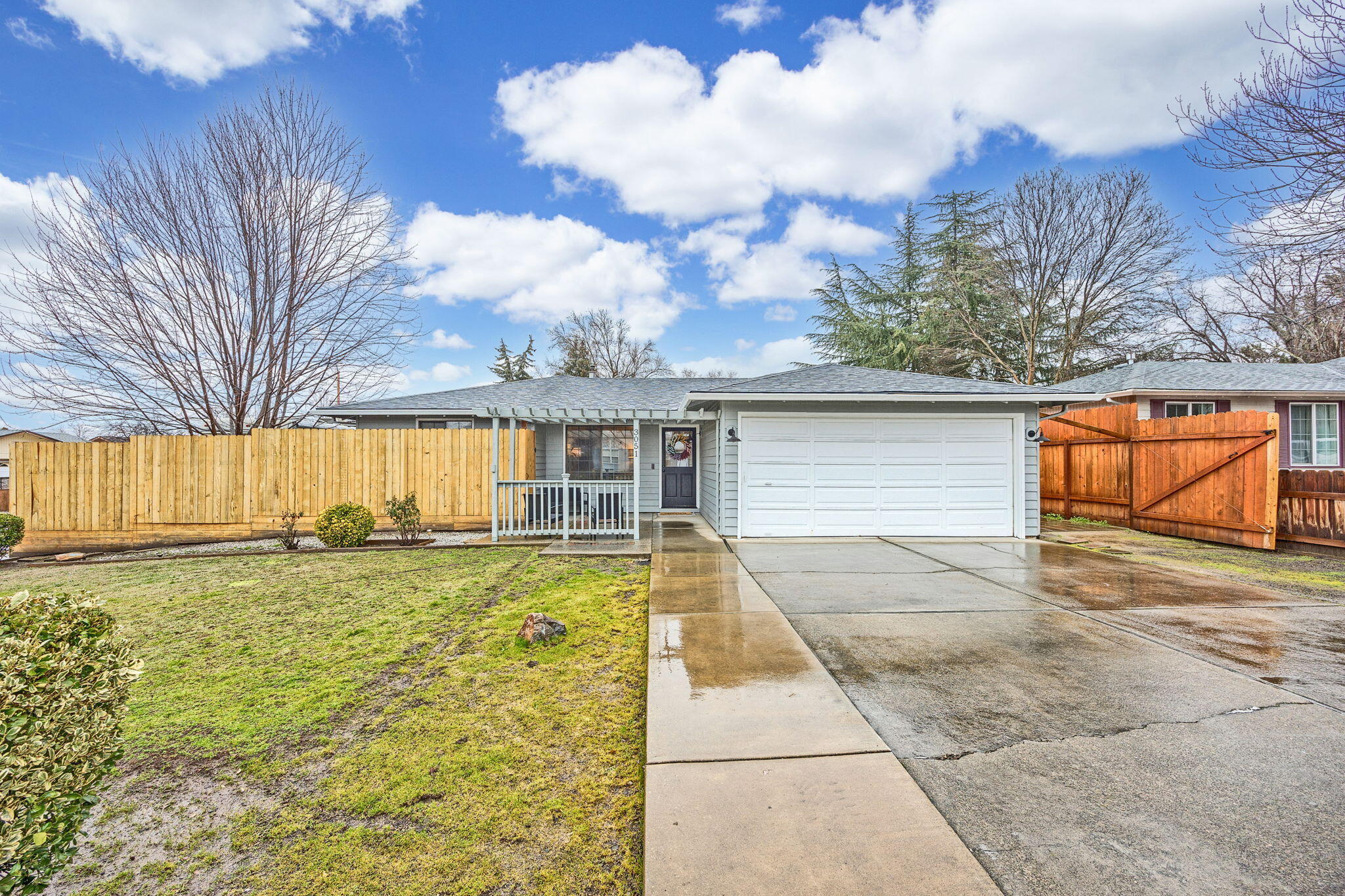 3051 Delta Waters Road Medford, OR 97504 - Photo 1 of 25 ApxDW (1)