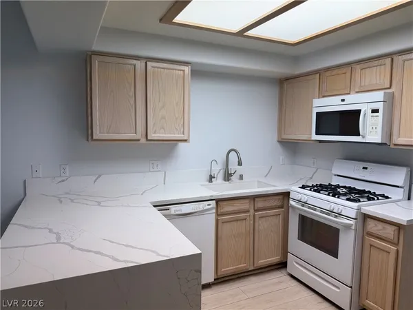 $1,450 | 8420 White Eagle Avenue, Unit 104, Las Vegas, NV 89145