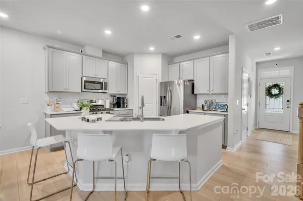$349,999 | 906 Pk Bnd Trail, Tega Cay, SC 29708