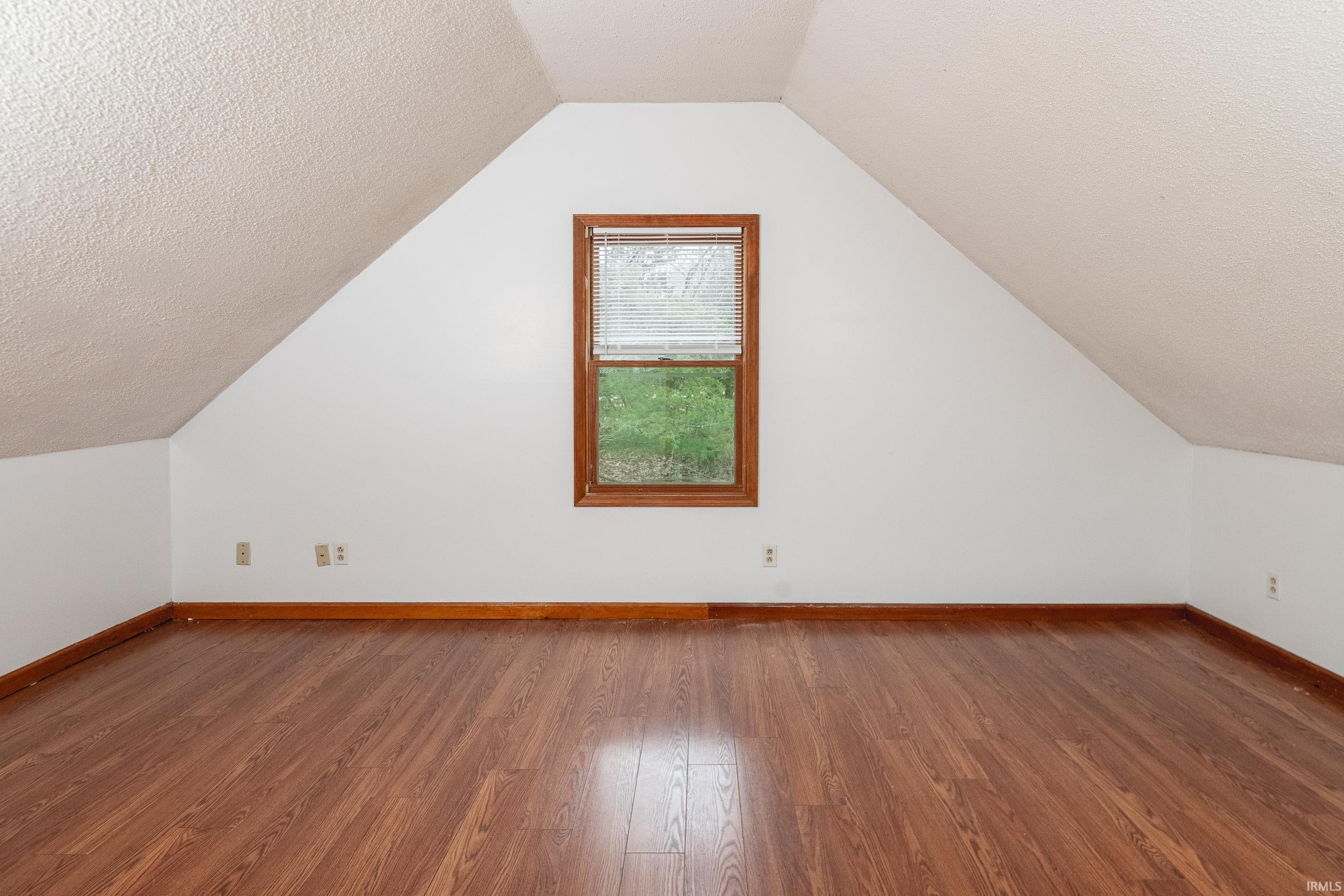 4030 North Hinkle Road Bloomington, IN 47408 - Photo 26 of 36