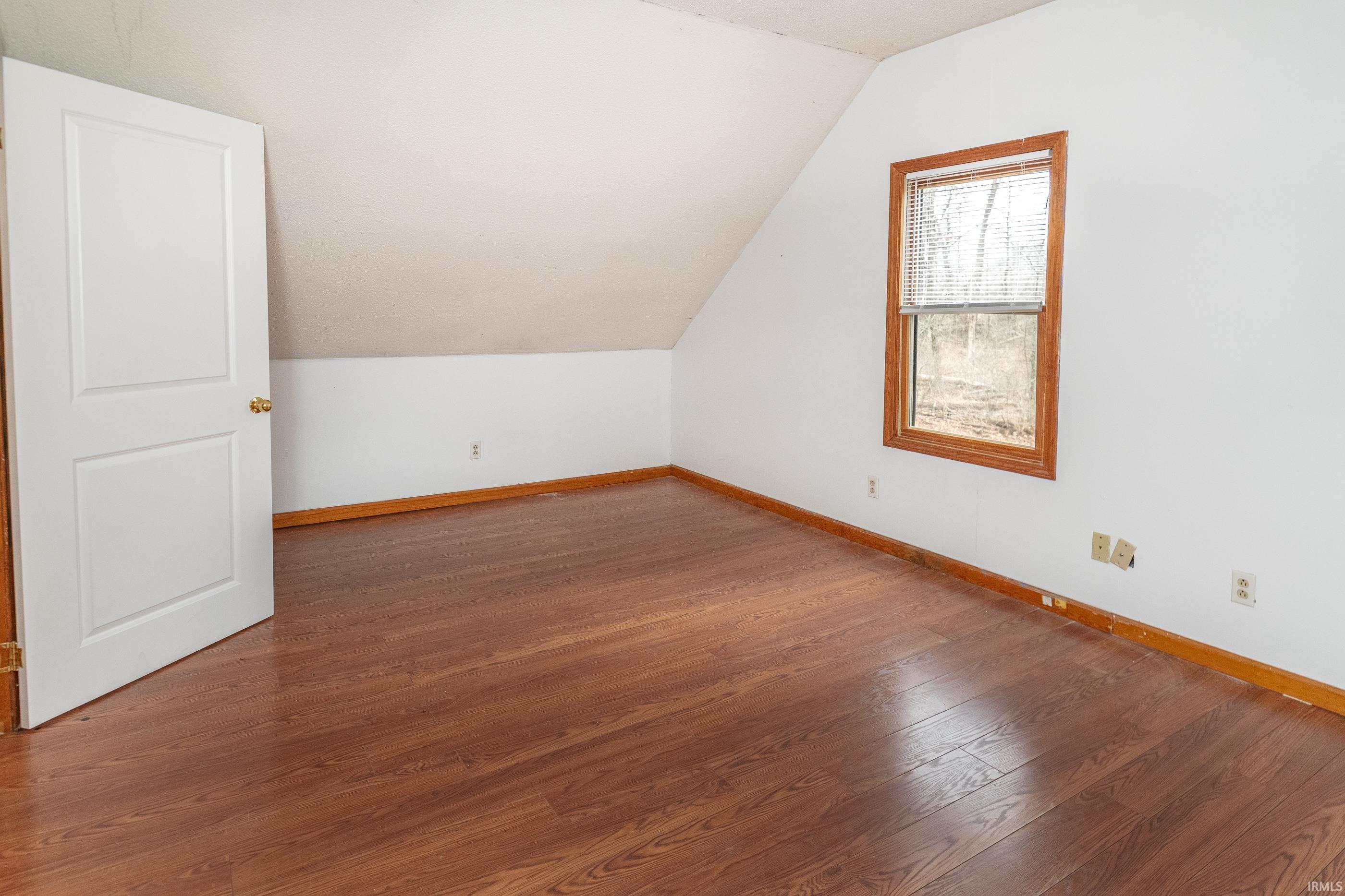4030 North Hinkle Road Bloomington, IN 47408 - Photo 29 of 36