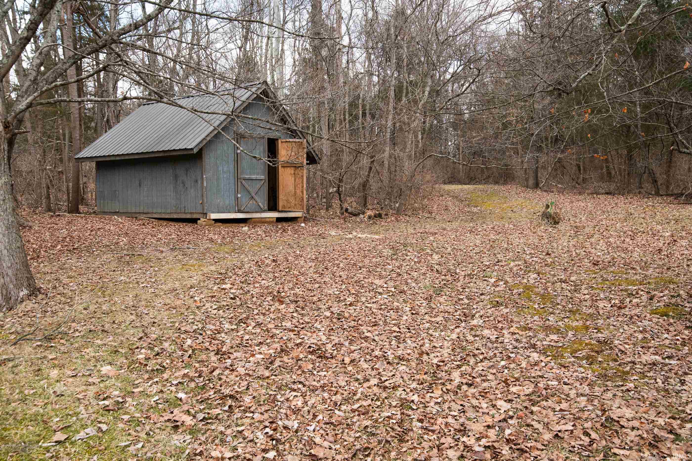 4030 North Hinkle Road Bloomington, IN 47408 - Photo 33 of 36