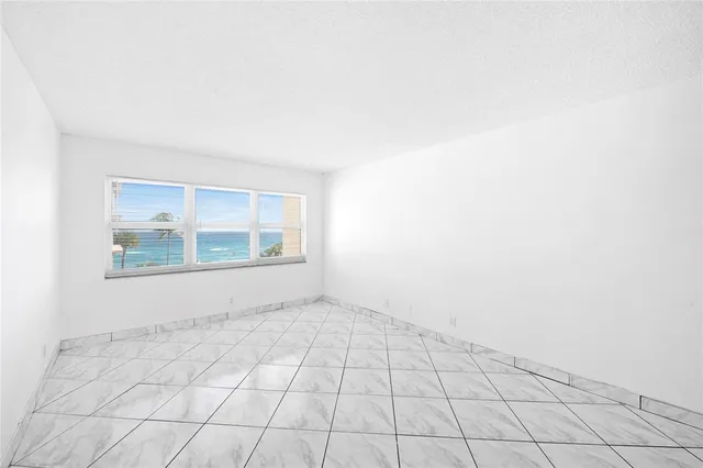 $3,100 | 1069 Hillsboro Mile, Unit 507, Hillsboro Beach, FL 33062