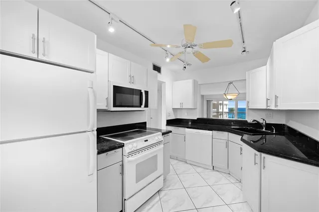 $3,100 | 1069 Hillsboro Mile, Unit 507, Hillsboro Beach, FL 33062