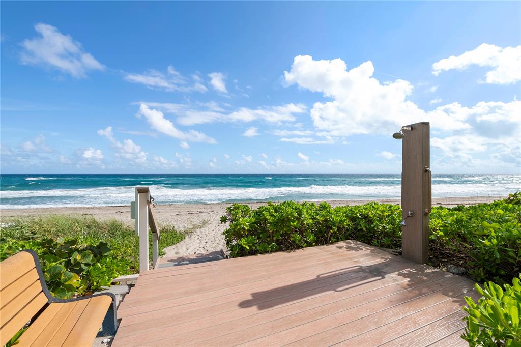 1069 Hillsboro Mile, Unit 507 Hillsboro Beach, FL 33062 - Photo 31 of 35