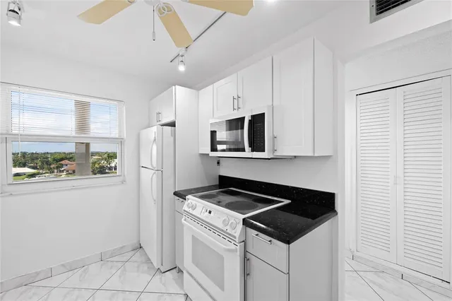 $3,100 | 1069 Hillsboro Mile, Unit 507, Hillsboro Beach, FL 33062