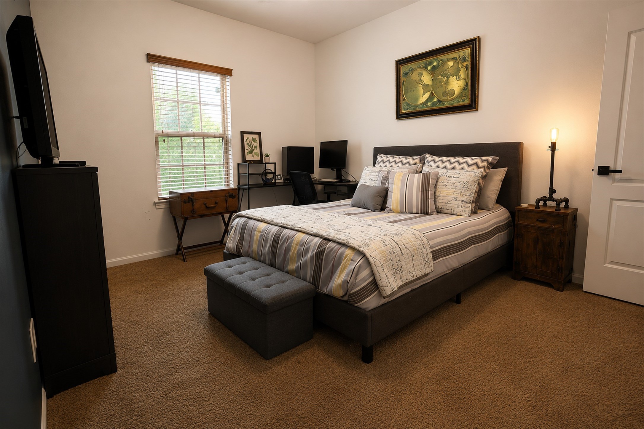 22 Sandwell Place Spring, TX 77389 - Photo 34 of 45 Room 2 upstairs with its own bathroom and walkin closset.