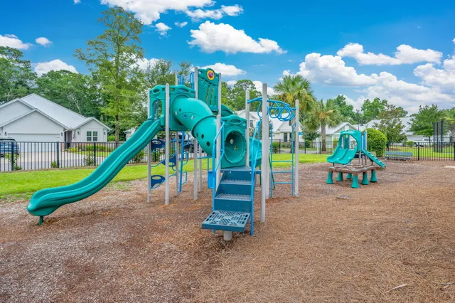 a view of a tennis court