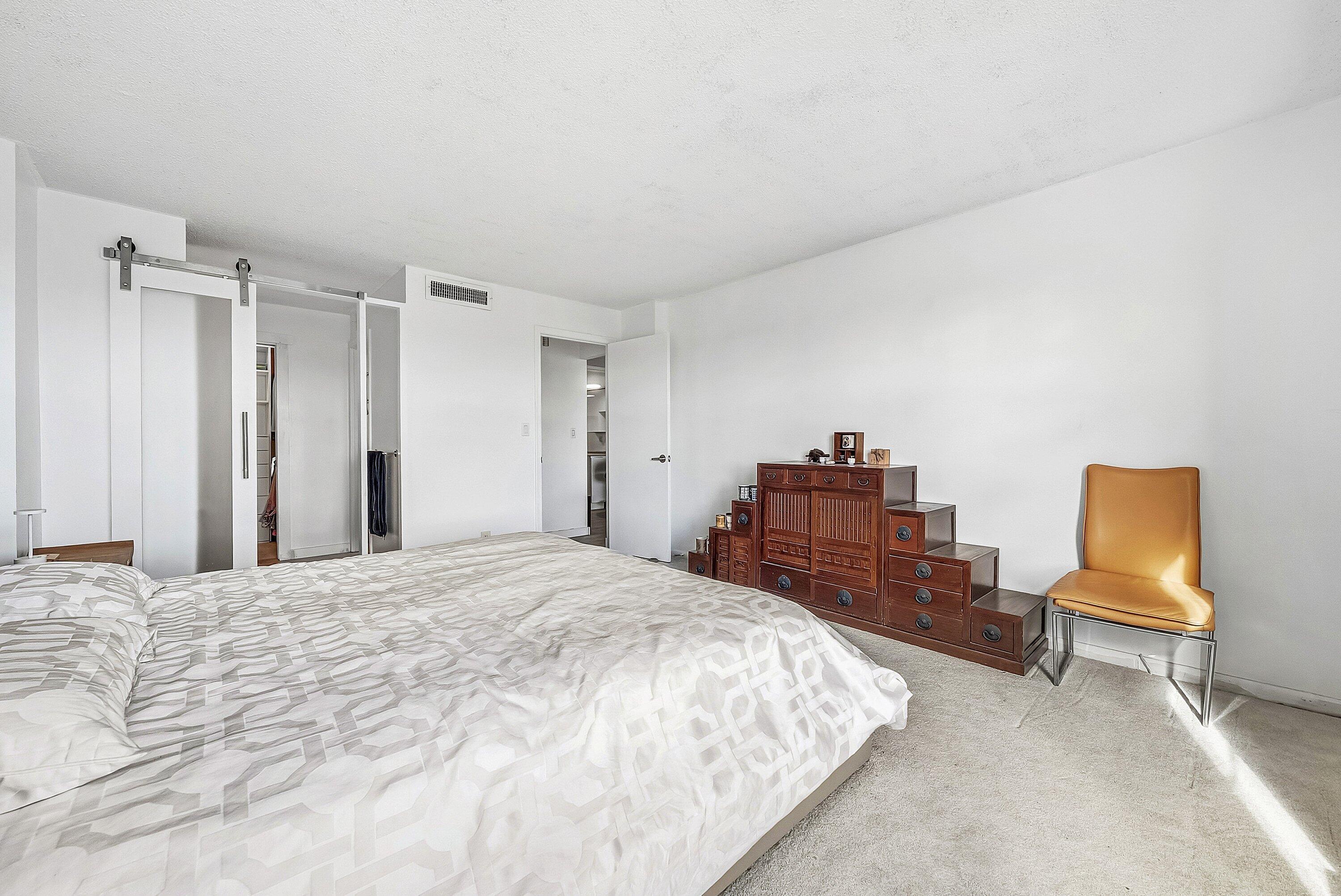 6 Royal Palm Way, Unit 605 Boca Raton, FL 33432 - Photo 16 of 42 016-6RoyalPalmWay-BocaRaton-FL-33432-SMA