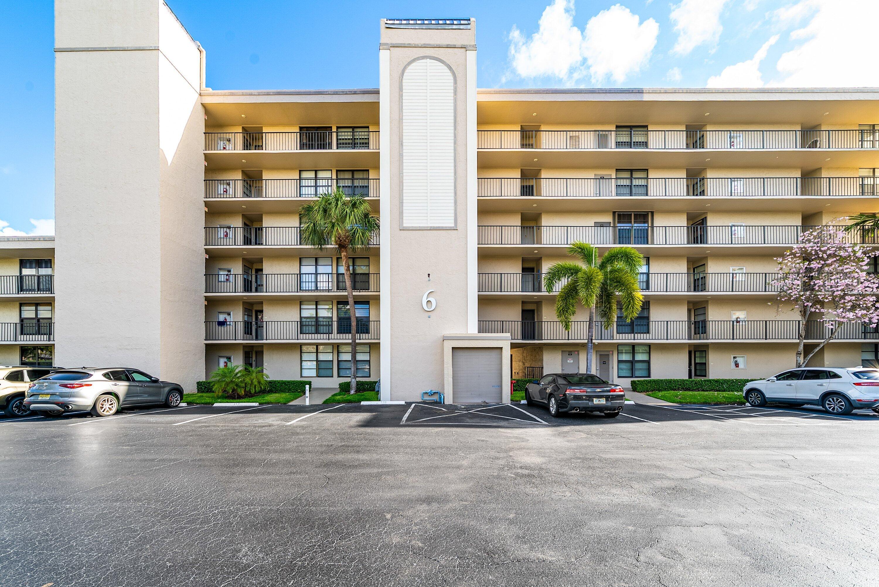 6 Royal Palm Way, Unit 605 Boca Raton, FL 33432 - Photo 2 of 42 001-6RoyalPalmWay-BocaRaton-FL-33432-SMA