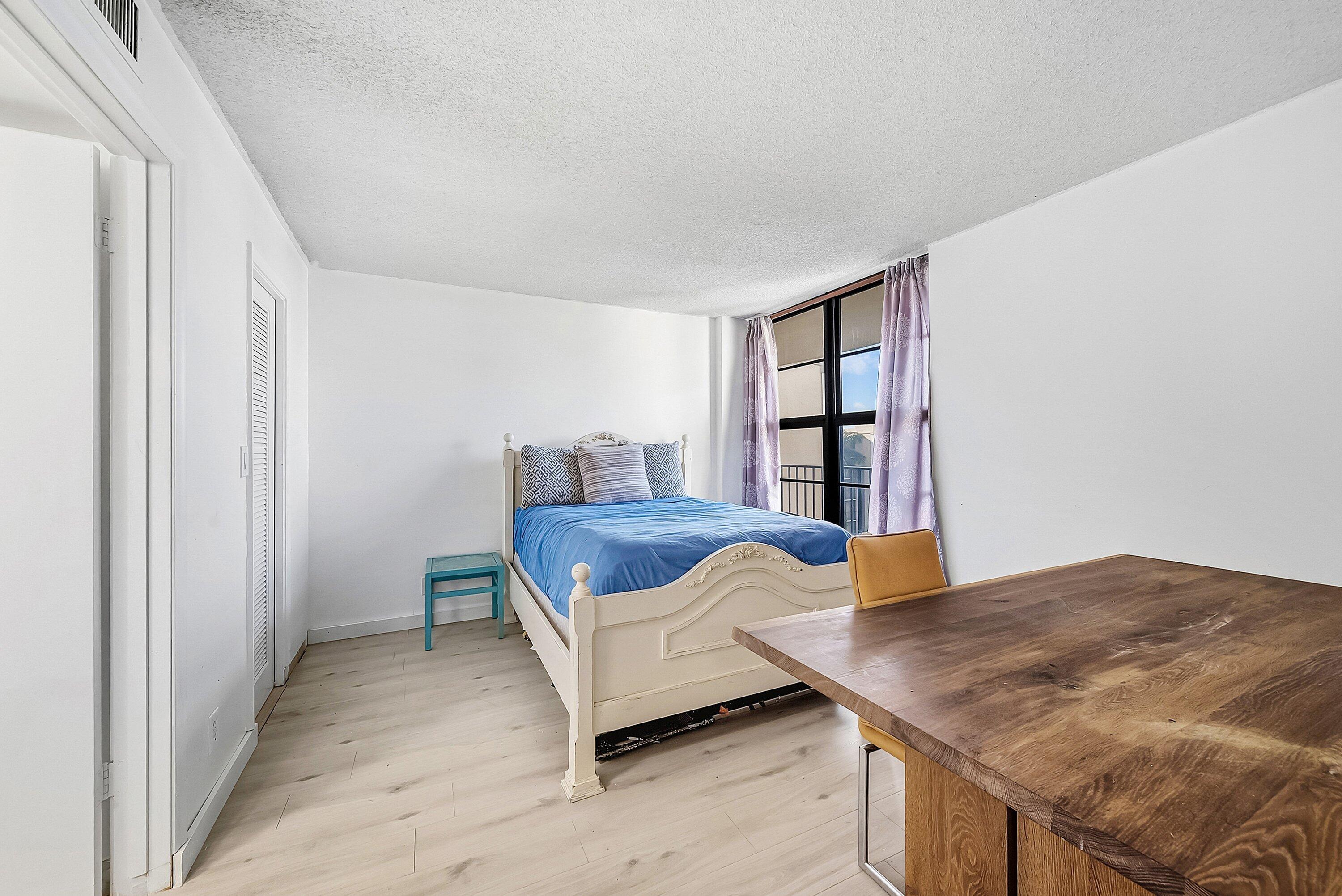 6 Royal Palm Way, Unit 605 Boca Raton, FL 33432 - Photo 21 of 42 020-6RoyalPalmWay-BocaRaton-FL-33432-SMA