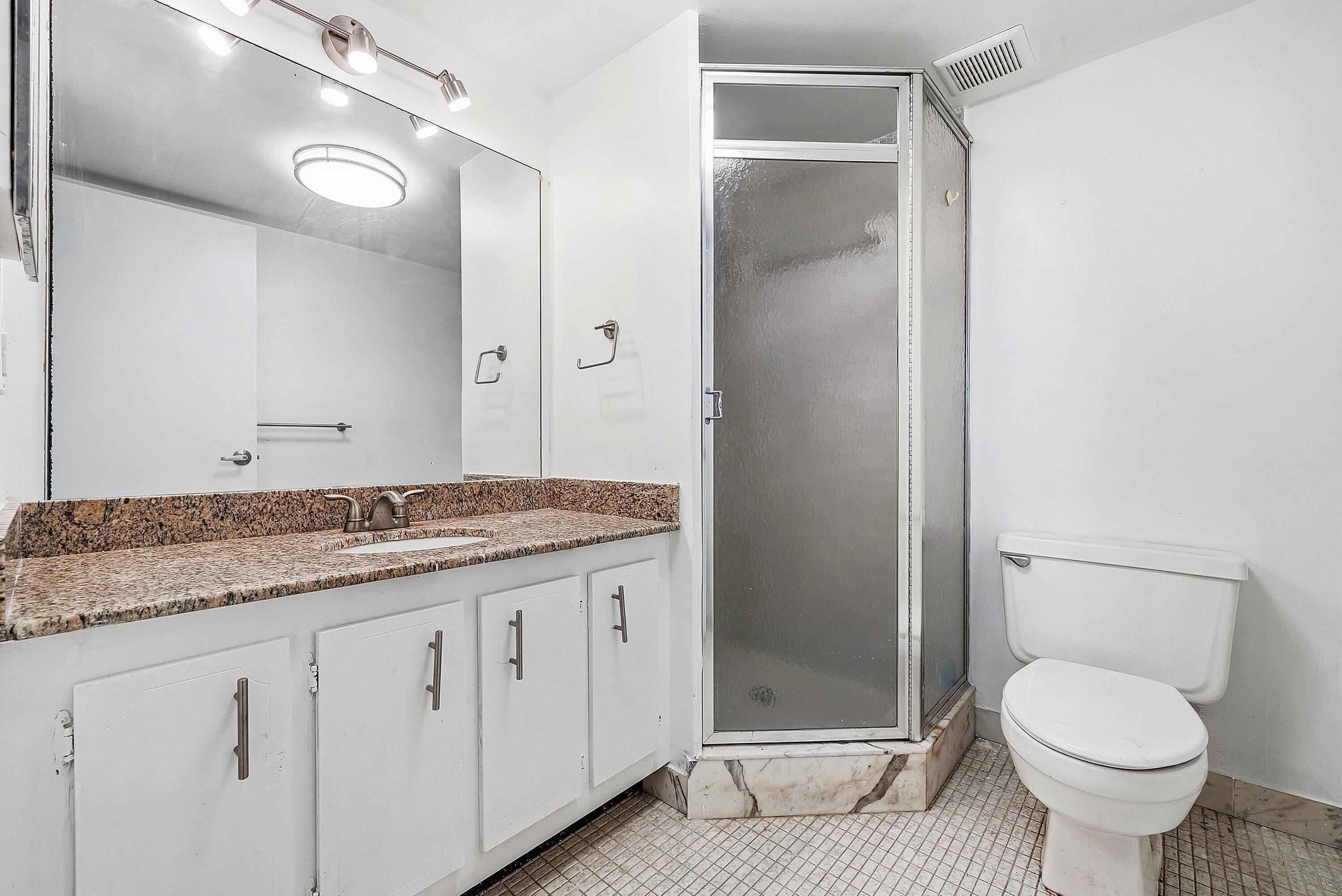 6 Royal Palm Way, Unit 605 Boca Raton, FL 33432 - Photo 23 of 42 022-6RoyalPalmWay-BocaRaton-FL-33432-SMA