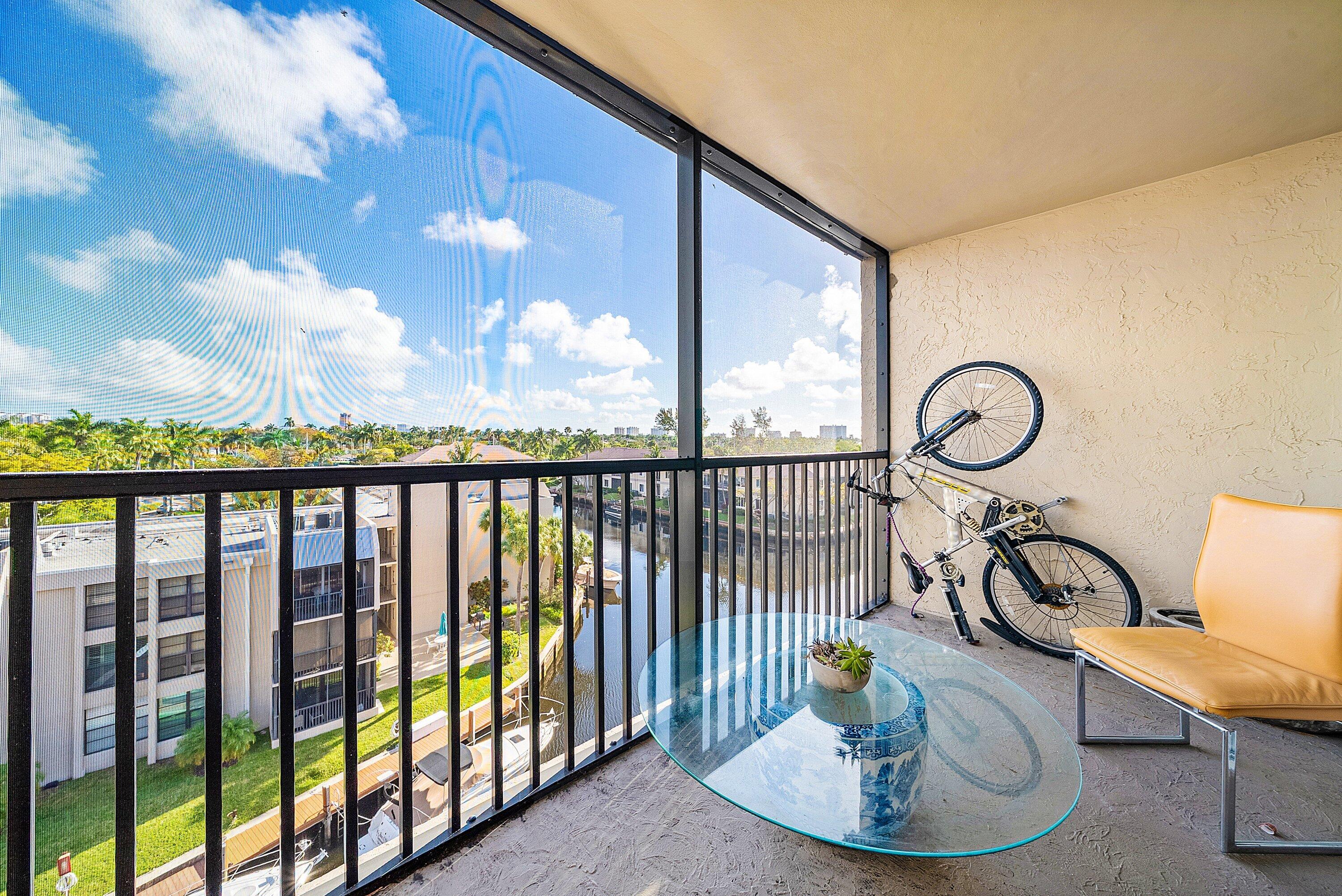 6 Royal Palm Way, Unit 605 Boca Raton, FL 33432 - Photo 25 of 42 025-6RoyalPalmWay-BocaRaton-FL-33432-SMA