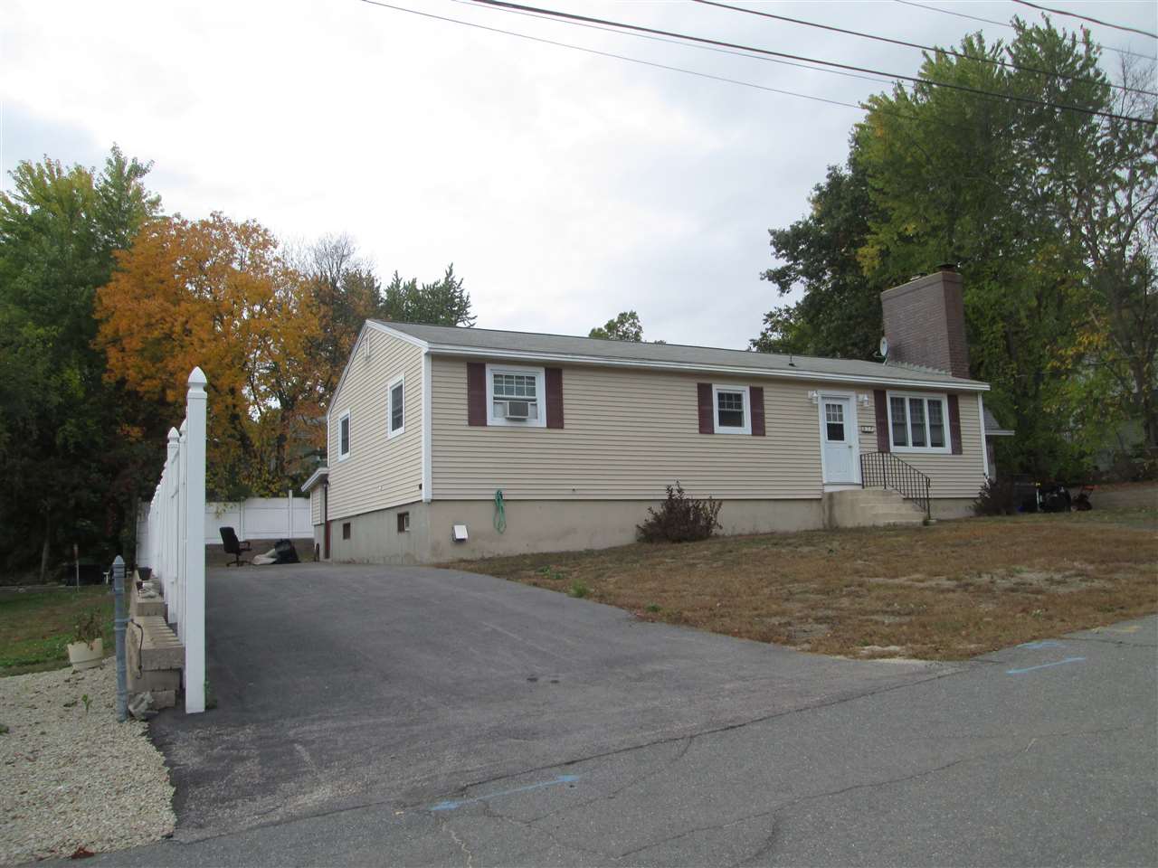 3 Coll Street Hudson, NH 03051 - Photo 2 of 28