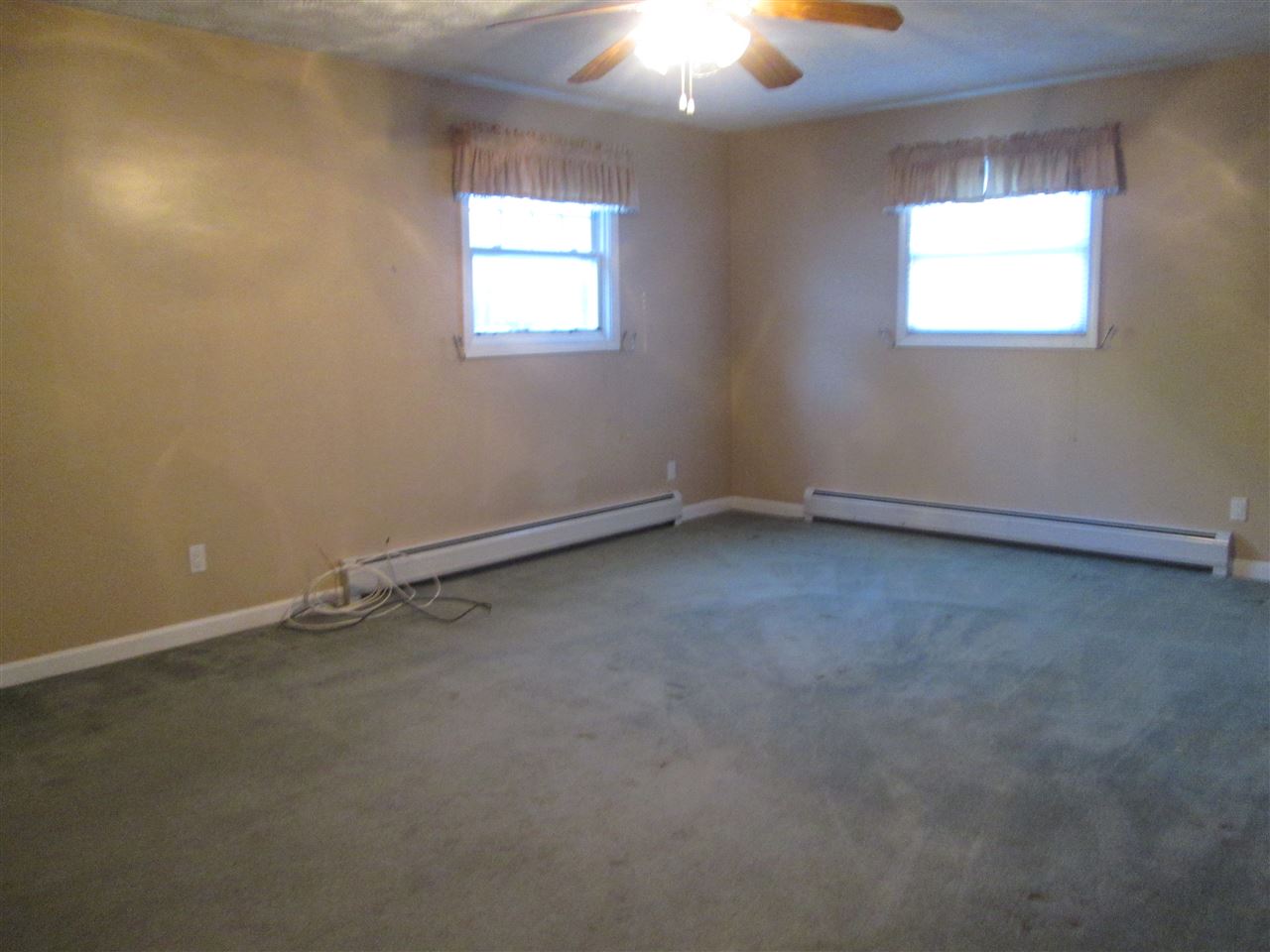 3 Coll Street Hudson, NH 03051 - Photo 19 of 28