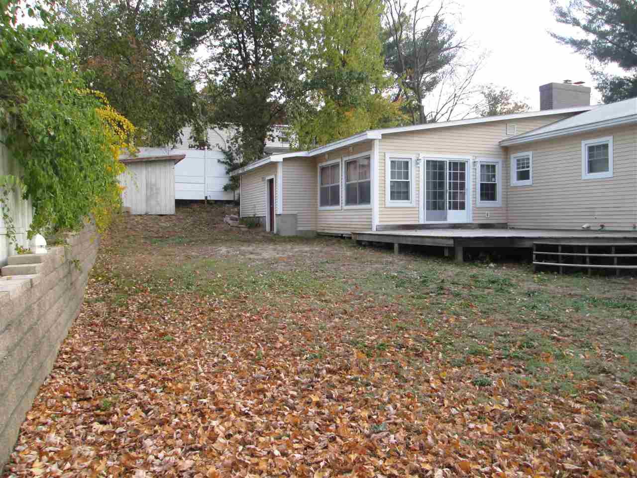 3 Coll Street Hudson, NH 03051 - Photo 8 of 28