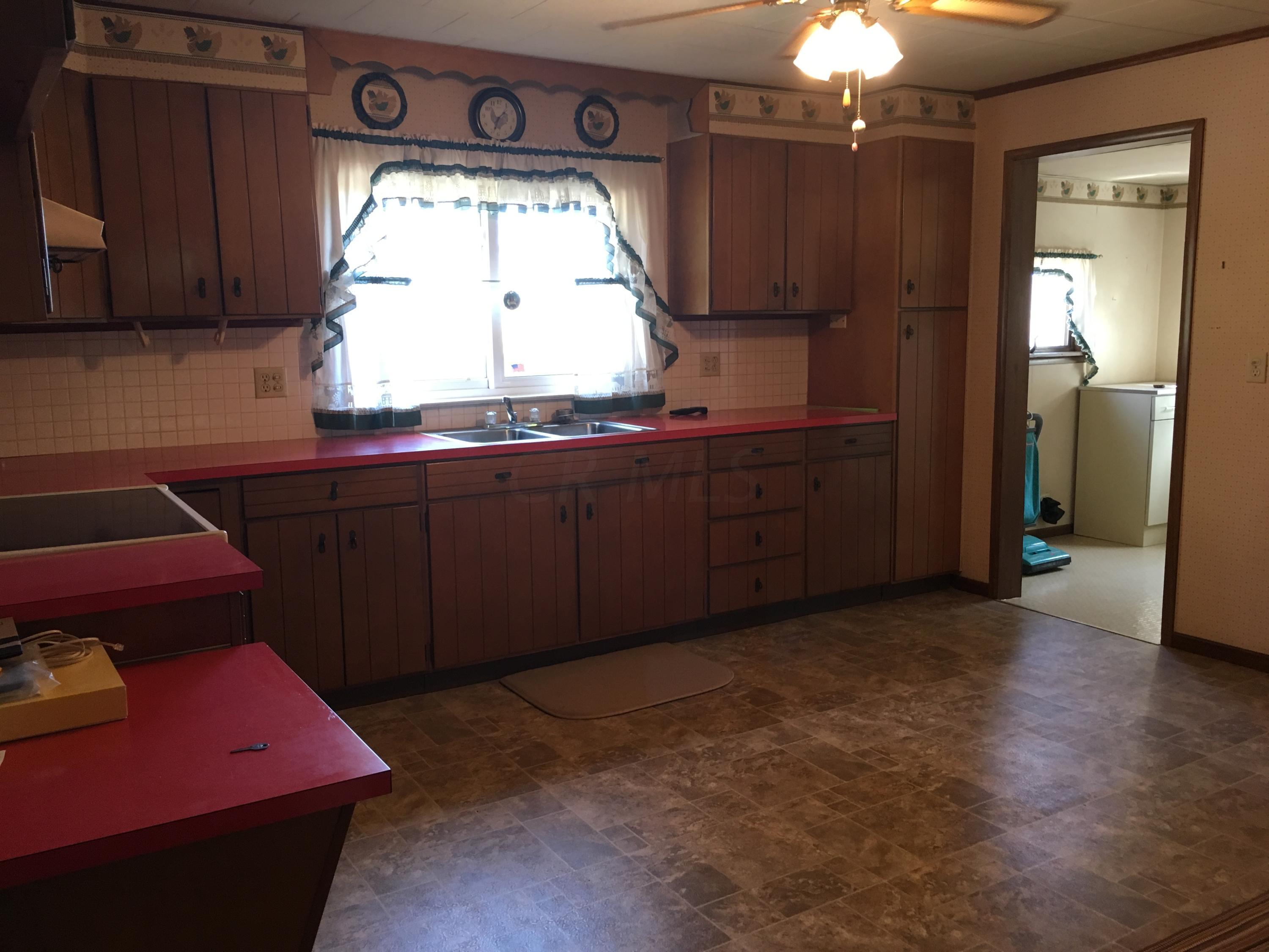 1635 Hamburg Road Southwest Lancaster, OH 43130 - Photo 13 of 24 Gallery Image 13