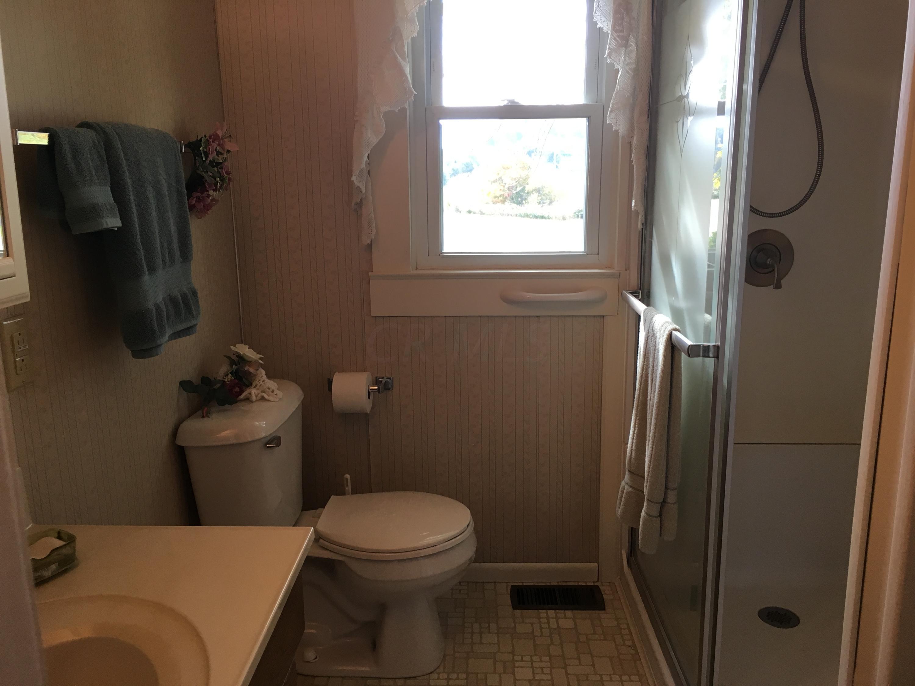 1635 Hamburg Road Southwest Lancaster, OH 43130 - Photo 20 of 24 Gallery Image 20