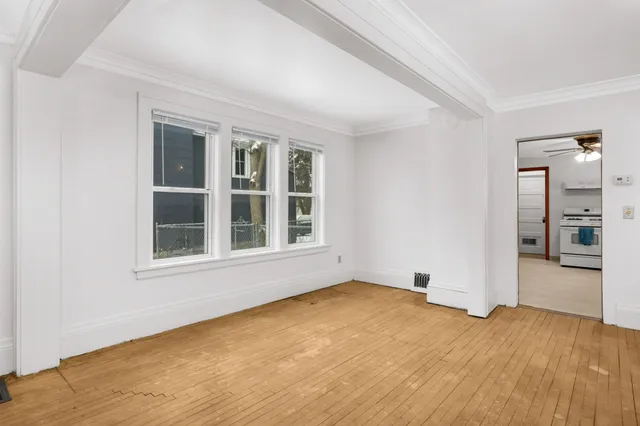 $199,900 | 961 Margaret Street, St. Paul, MN 55106