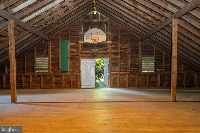 $2,488,000 | 8555 Hill Spring Drive, Lutherville-Timonium, MD 21093