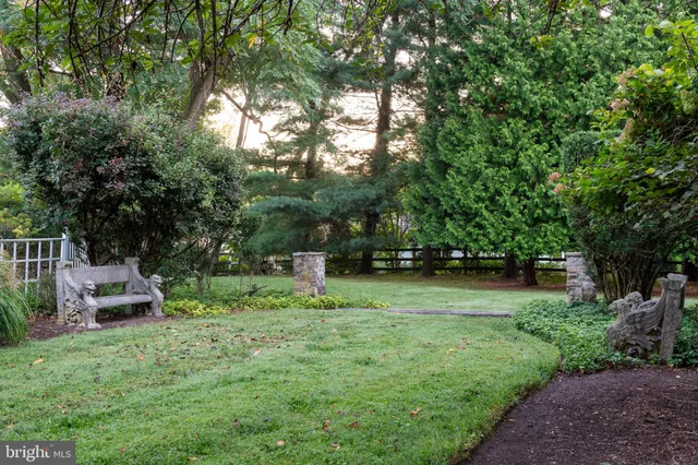 $2,488,000 | 8555 Hill Spring Drive, Lutherville-Timonium, MD 21093