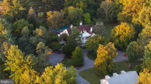 $2,488,000 | 8555 Hill Spring Drive, Lutherville-Timonium, MD 21093