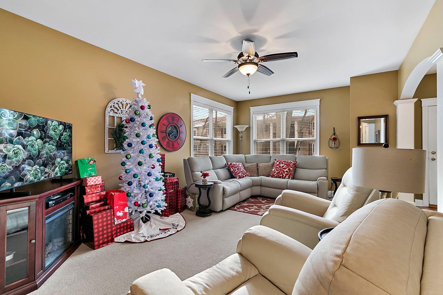 365 Cottage View Terrace Valparaiso, IN 46383 - Photo 4 of 17 a living room with furniture and a window