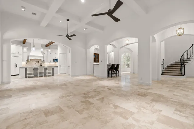 $2,725,000 | 10 Maroon Creek Court, The Woodlands, TX 77389