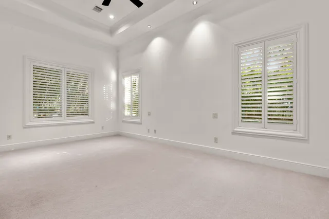 $2,725,000 | 10 Maroon Creek Court, The Woodlands, TX 77389