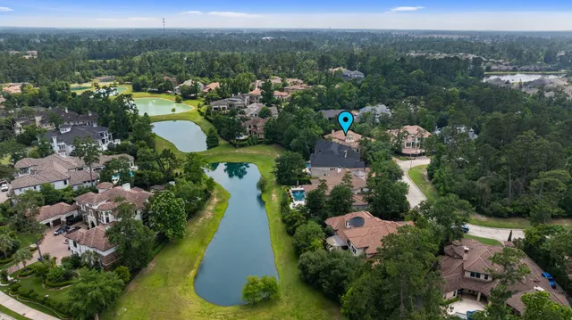 $2,725,000 | 10 Maroon Creek Court, The Woodlands, TX 77389