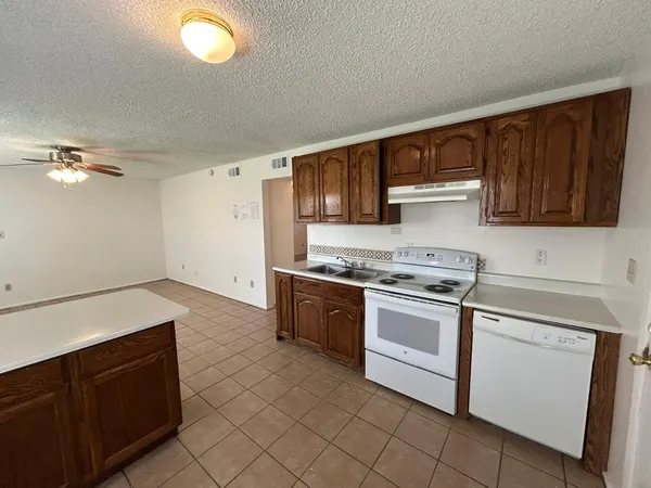$1,050 | 1851 East University Drive, Unit A, Tempe, AZ 85288