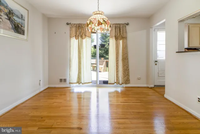 $499,999 | 6311 Barrs Lane, Lanham, MD 20706