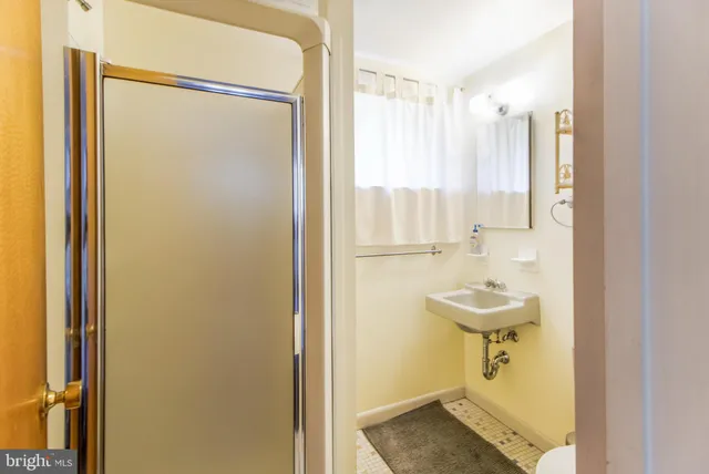 $499,999 | 6311 Barrs Lane, Lanham, MD 20706